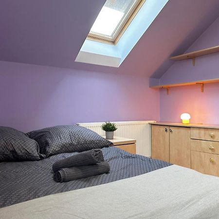 Purple Room - Charming Place, 15 Minutes To Gdansk Old Town & 5 Minutes To Seaside المظهر الخارجي الصورة
